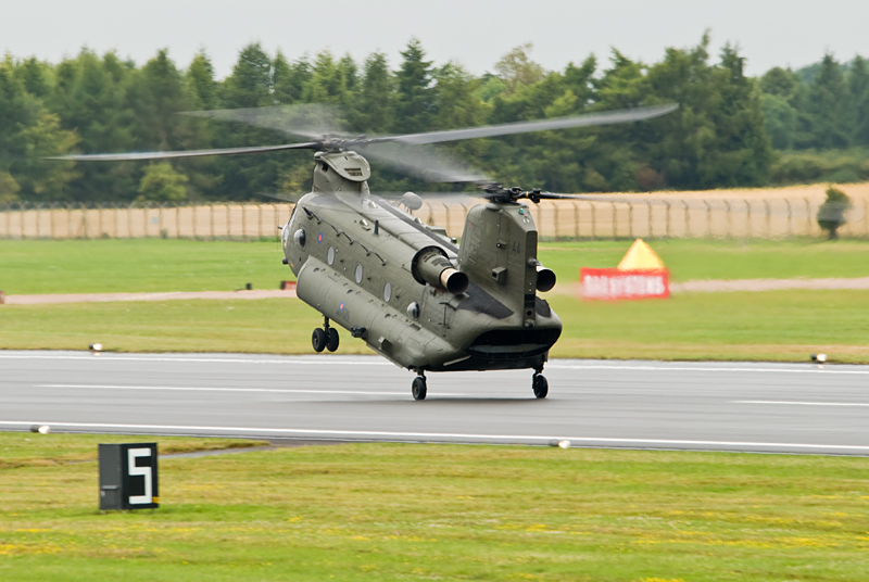 141_Fairford RIAT_Boeing Chinook HC2.jpg